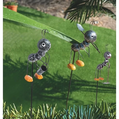 2019474 ANTY DISPLAYDekoratív, fém hangyafigurás, földbeszúrható növénytámaszok,